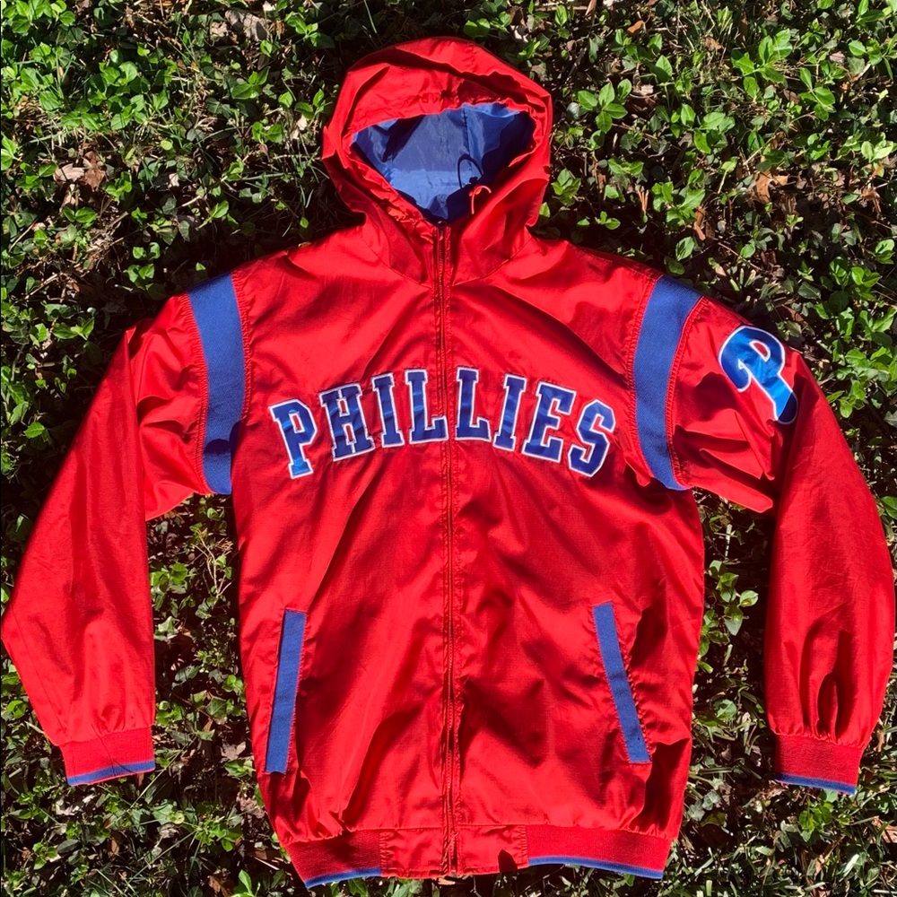 Vintage Y2K era Phillies hooded jacket in Excellent Condition size Small